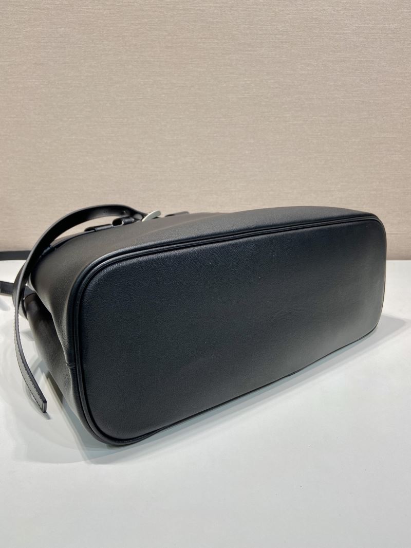 Pra*a top handle bags